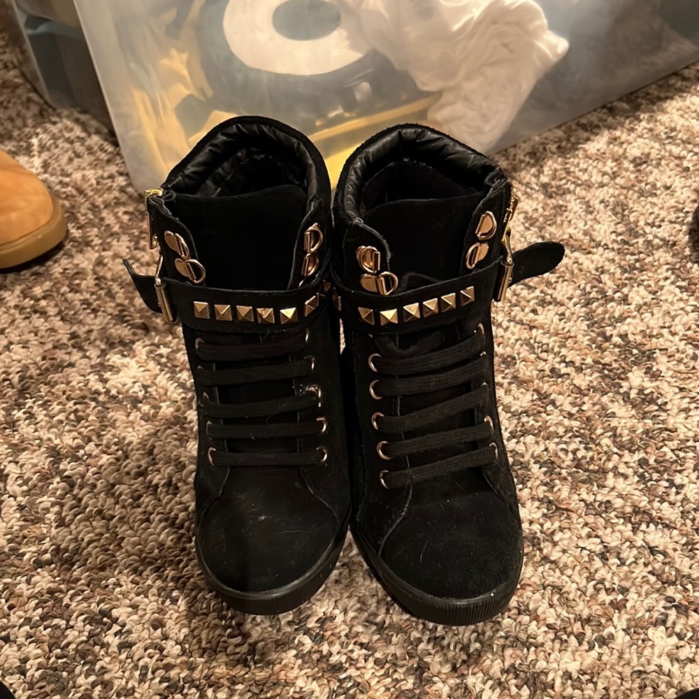 Steve madden wedged boots